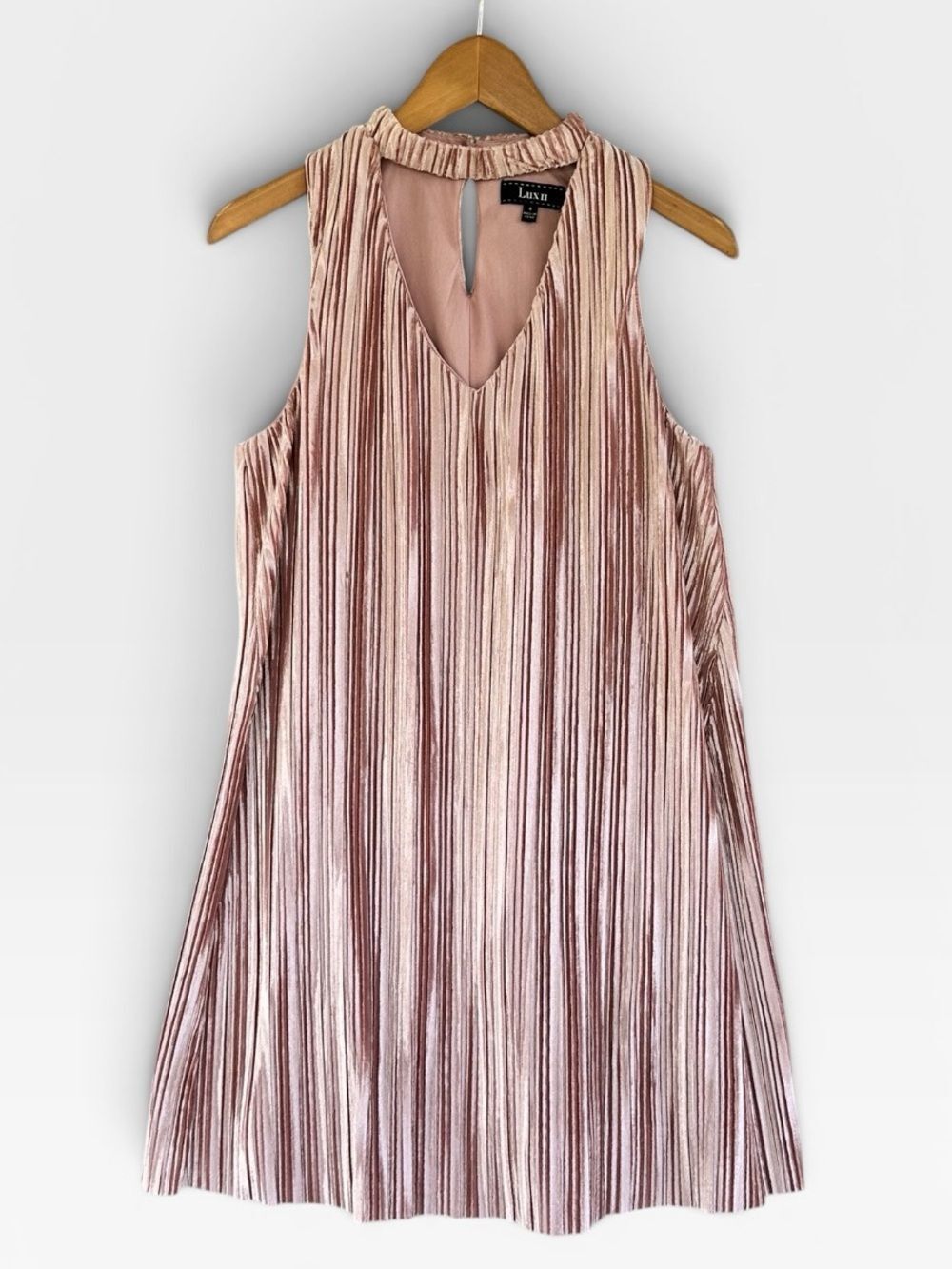 🎉5 for $45🎉 Lux Dress Size 4